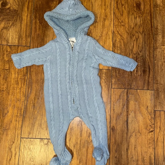 Max Studio Baby 3-6 month sweater onesie with feet - Picture 2 of 5